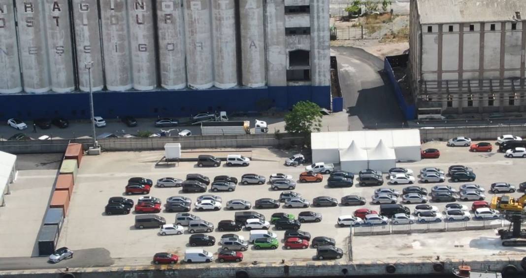 Sıfır araç alacaklar artık bayiye değil tren garına gidecek! Otomotiv sektöründe yeni uygulama başladı 3